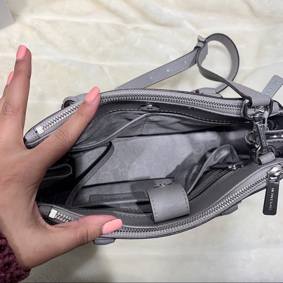 Michael Kors Handbag - Picture 5 of 5